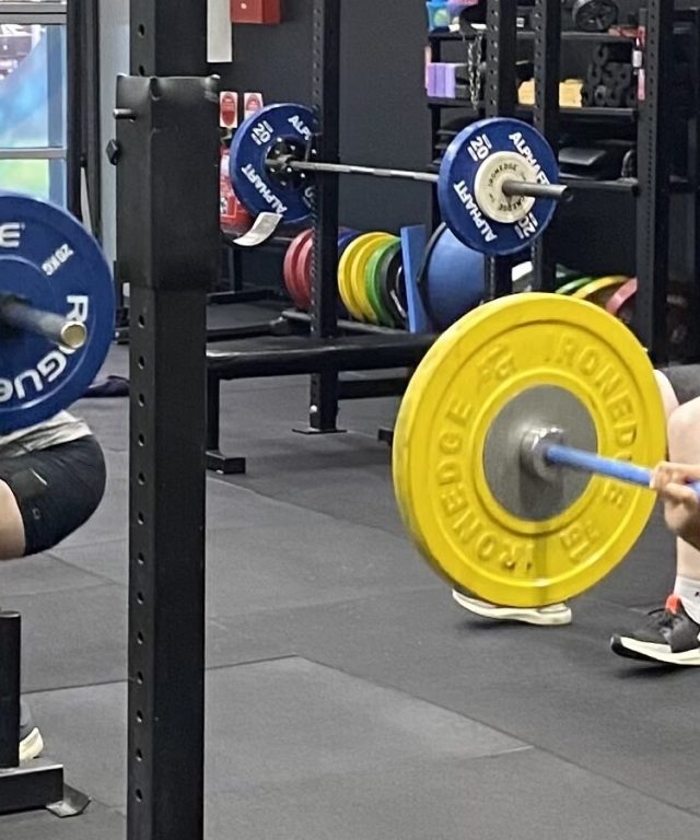 Small Group Training vs 1-on-1: Which Is Right for You?